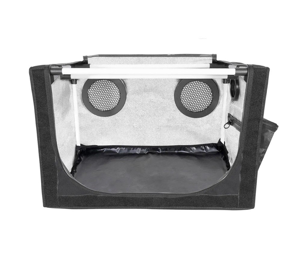 3mushroom-fruiting-greenhouse